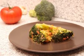 Broccoli în sos rece de roșii